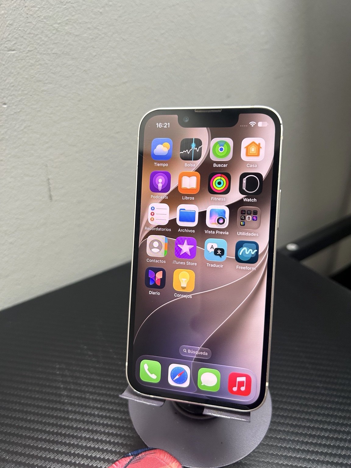 iPhone 13 mini · 128 GB · Blanco estrella - Imagen 2